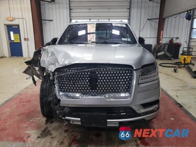 Piąte zdjęcie samochodu w środku: 2020 LINCOLN NAVIGATOR RESERVE VIN:5LMJJ2LT6LEL17168 - miniatura
