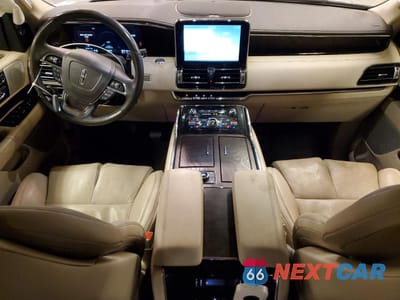 Zdjęcie 8 z 16 samochodu: 2020 LINCOLN NAVIGATOR L RESERVE VIN:5LMJJ3LT2LEL10059 - miniatura