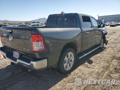 Trzecie zdjęcie samochodu z tyłu: 2020 RAM 1500 BIG HORN/LONE STAR VIN:1C6SRFFT2LN402409 - miniatura