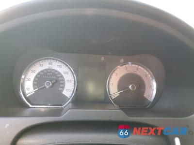 Zdjęcie 9 z 12 samochodu: 2009 JAGUAR XF SUPERCHARGED VIN:SAJWA07C291R19174 - miniatura