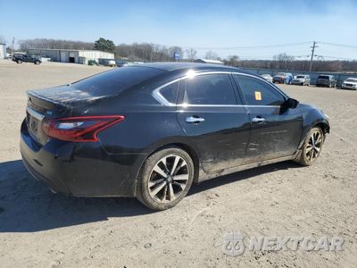 Trzecie zdjęcie samochodu z tyłu: 2018 NISSAN ALTIMA 2.5 VIN:1N4AL3AP5JC110900 - miniatura