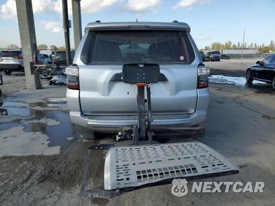 Zdjęcie 6 z 15 samochodu: 2018 TOYOTA 4RUNNER SR5/SR5 PREMIUM VIN:JTEBU5JR5J5575346 - miniatura