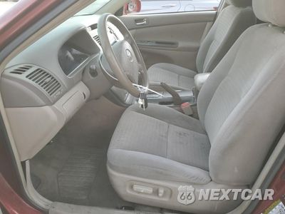 Zdjęcie 7 z 12 samochodu: 2005 TOYOTA CAMRY LE VIN:4T1BE32K05U049088 - miniatura
