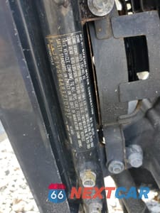 Zdjęcie 9 z 9 samochodu: 2003 SUZUKI VL800 VIN:JS1VS54A832107932 - miniatura