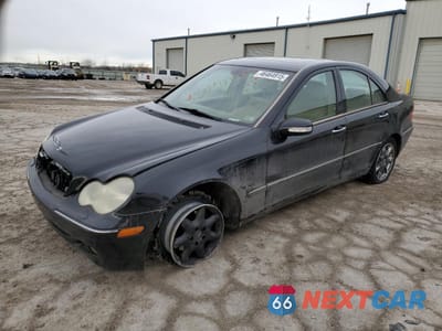 2003 MERCEDES-BENZ C 240 WDBRF61J33A412345 - główne zdjęcie licytacji z USA - miniatura