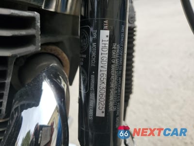 Zdjęcie 9 z 9 samochodu: 2005 HARLEY-DAVIDSON FXDL VIN:1HD1GDV165K306025 - miniatura