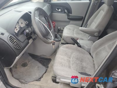 Zdjęcie 7 z 13 samochodu: 2004 SATURN VUE VIN:5GZCZ23D64S869725 - miniatura