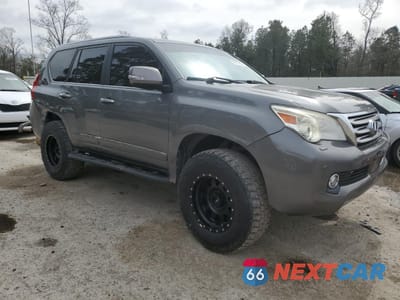 Czwarte zdjęcie samochodu z boku: 2013 LEXUS GX 460 PREMIUM VIN:JTJJM7FX6D5051384 - miniatura
