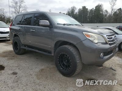 Czwarte zdjęcie samochodu z boku: 2013 LEXUS GX 460 PREMIUM VIN:JTJJM7FX6D5051384 - miniatura