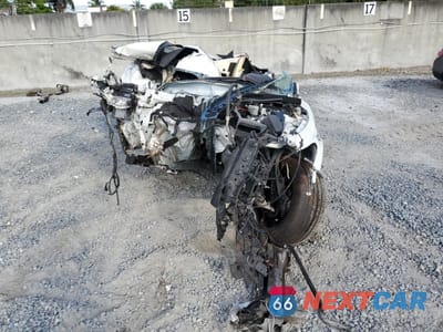 Piąte zdjęcie samochodu w środku: 2017 INFINITI Q60 PREMIUM VIN:JN1EV7EK7HM362702 - miniatura