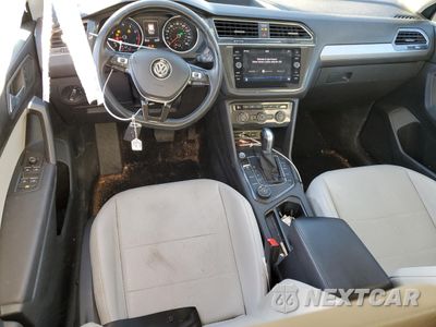 Zdjęcie 8 z 16 samochodu: 2019 VOLKSWAGEN TIGUAN SE VIN:3VV2B7AX7KM084505 - miniatura