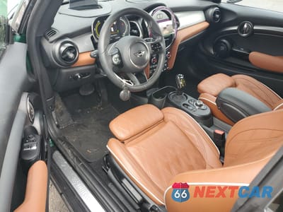 Zdjęcie 8 z 12 samochodu: 2023 MINI COOPER SE VIN:WMW13DJ02P2T05559 - miniatura