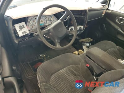 Zdjęcie 8 z 13 samochodu: 1999 CHEVROLET S TRUCK S10 VIN:1GCCS1443X8139979 - miniatura