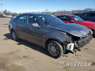 Czwarte zdjęcie samochodu z boku: 2010 FORD FOCUS SE VIN:1FAHP3FN2AW286196 - miniatura