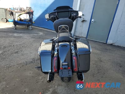 Czwarte zdjęcie samochodu z boku: 2024 HARLEY-DAVIDSON FLHX VIN:1HD1KB719RB641897 - miniatura