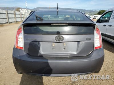 Zdjęcie 6 z 14 samochodu: 2013 TOYOTA PRIUS VIN:JTDKN3DU3D5575954 - miniatura