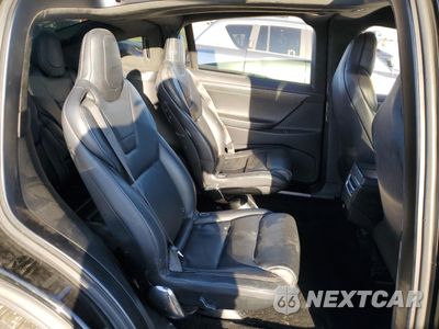 Zdjęcie 11 z 14 samochodu: 2017 TESLA MODEL X VIN:5YJXCBE43HF048909 - miniatura