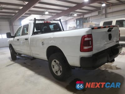 Drugie zdjęcie samochodu z przodu: 2023 RAM 3500 TRADESMAN VIN:3C63R3GJ0PG542246 - miniatura