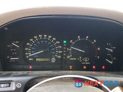 Zdjęcie 9 z 15 samochodu: 2000 LEXUS LX 470 VIN:JT6HT00W5Y0109104 - miniatura