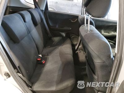 Zdjęcie 10 z 12 samochodu: 2011 HONDA FIT SPORT VIN:JHMGE8H58BS004916 - miniatura