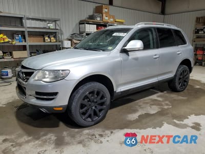 2008 VOLKSWAGEN TOUAREG 2 V8 WVGCB77LX8D049061 - główne zdjęcie licytacji z USA - miniatura