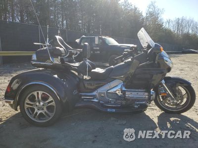 2010 HONDA GL1800 1HFSC47G9AA907356 - główne zdjęcie licytacji z USA - miniatura