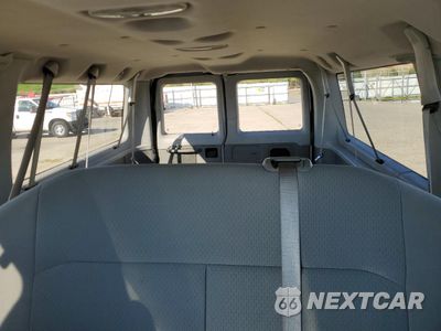 Zdjęcie 10 z 13 samochodu: 2008 FORD ECONOLINE E350 SUPER DUTY WAGON VIN:1FBNE31L58DA52184 - miniatura