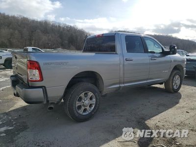 Trzecie zdjęcie samochodu z tyłu: 2024 RAM 2500 BIG HORN VIN:3C6UR5DL7RG410853 - miniatura