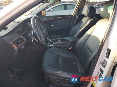 Zdjęcie 7 z 12 samochodu: 2010 BMW 528 XI VIN:WBANV1C59AC445385 - miniatura