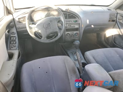Zdjęcie 8 z 14 samochodu: 2002 HYUNDAI ELANTRA GLS VIN:KMHDN45DX2U341791 - miniatura