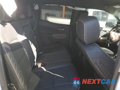 Zdjęcie 10 z 15 samochodu: 2024 GMC CANYON DENALI VIN:1GTP6FEK7R1261773 - miniatura