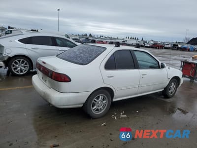 Trzecie zdjęcie samochodu z tyłu: 1999 NISSAN SENTRA BASE VIN:3N1AB41D4XL095928 - miniatura