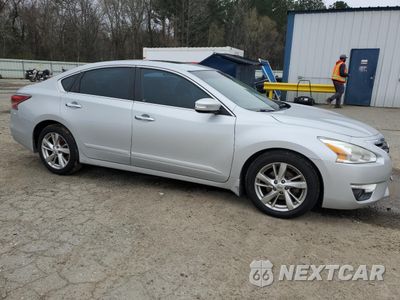 Czwarte zdjęcie samochodu z boku: 2015 NISSAN ALTIMA 2.5 VIN:1N4AL3AP6FN880745 - miniatura
