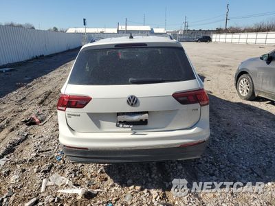 Zdjęcie 6 z 13 samochodu: 2018 VOLKSWAGEN TIGUAN SE VIN:3VV3B7AX5JM086823 - miniatura