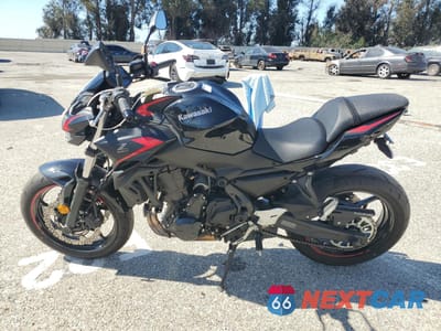 Trzecie zdjęcie samochodu z tyłu: 2023 KAWASAKI ER650 P VIN:ML5EREP11PDA83767 - miniatura