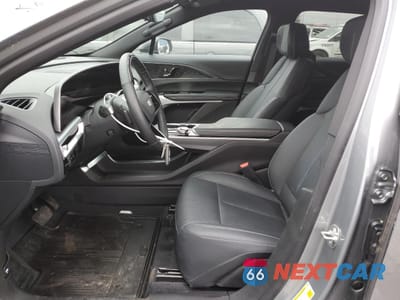 Zdjęcie 7 z 12 samochodu: 2024 CADILLAC LYRIQ LUXURY VIN:1GYKPSRL6RZ136357 - miniatura