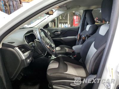 Zdjęcie 7 z 15 samochodu: 2014 JEEP CHEROKEE LATITUDE VIN:1C4PJMCS2EW125456 - miniatura