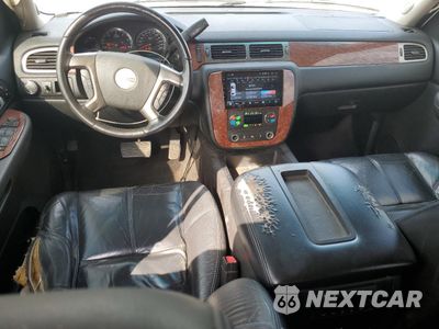 Zdjęcie 8 z 15 samochodu: 2007 GMC YUKON XL C1500 VIN:1GKFC16047J305850 - miniatura