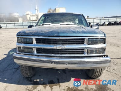 Piąte zdjęcie samochodu w środku: 1995 CHEVROLET TAHOE K1500 VIN:1GNEK18K5SJ309625 - miniatura