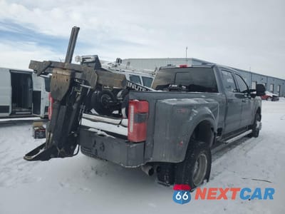 Trzecie zdjęcie samochodu z tyłu: 2023 FORD F350 SUPER DUTY VIN:1FT8W3DT2PEC54653 - miniatura