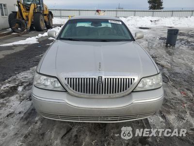Piąte zdjęcie samochodu w środku: 2003 LINCOLN TOWN CAR EXECUTIVE VIN:1LNHM81W63Y670100 - miniatura
