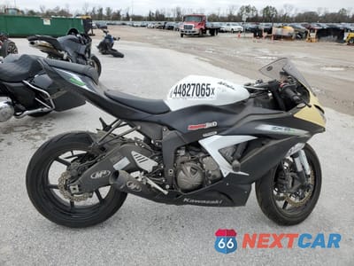 2014 KAWASAKI ZX636 E JKBZXJE10EA010755 - główne zdjęcie licytacji z USA - miniatura