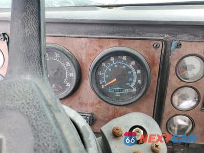 Zdjęcie 8 z 10 samochodu: 1994 INTERNATIONAL 9000 9400 VIN:2HSFHALR4RC090303 - miniatura
