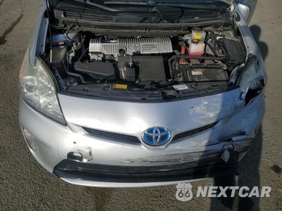 Zdjęcie 11 z 12 samochodu: 2015 TOYOTA PRIUS VIN:JTDKN3DU8F1915058 - miniatura