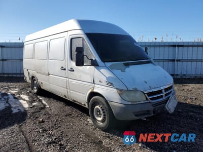 Czwarte zdjęcie samochodu z boku: 2005 DODGE SPRINTER 2500 VIN:WD0PD744555841211 - miniatura