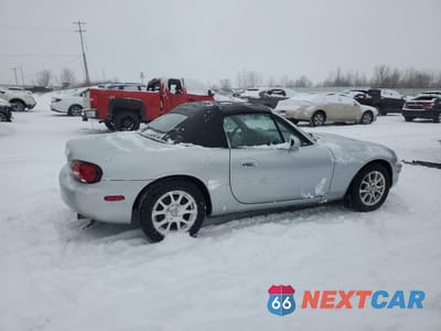 Trzecie zdjęcie samochodu z tyłu: 1999 MAZDA MX-5 MIATA VIN:JM1NB3531X0115463 - miniatura