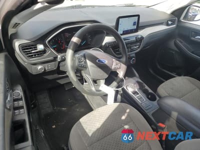 Zdjęcie 8 z 13 samochodu: 2021 FORD ESCAPE SE VIN:1FMCU0G64MUA66122 - miniatura