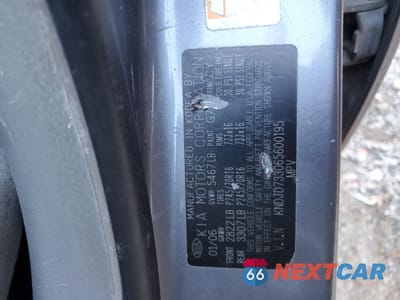 Zdjęcie 15 z 15 samochodu: 2006 KIA SORENTO EX VIN:KNDJD733065600195 - miniatura