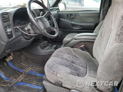 Zdjęcie 7 z 12 samochodu: 2002 GMC SONOMA VIN:1GTCS19W628106655 - miniatura