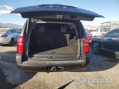 Zdjęcie 6 z 17 samochodu: 2017 CHEVROLET SUBURBAN K1500 LT VIN:1GNSKHKCXHR171619 - miniatura